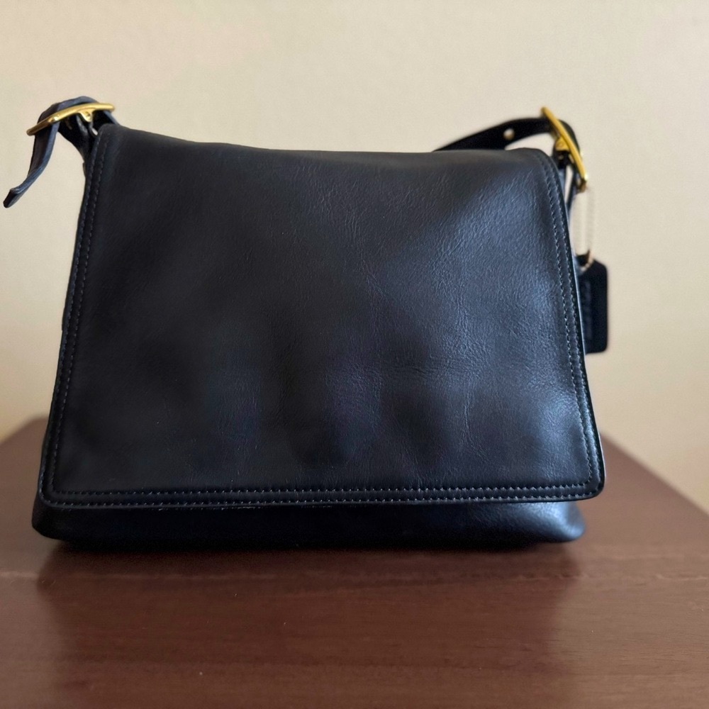 Coach Vintage 9828 Shoulder Bag